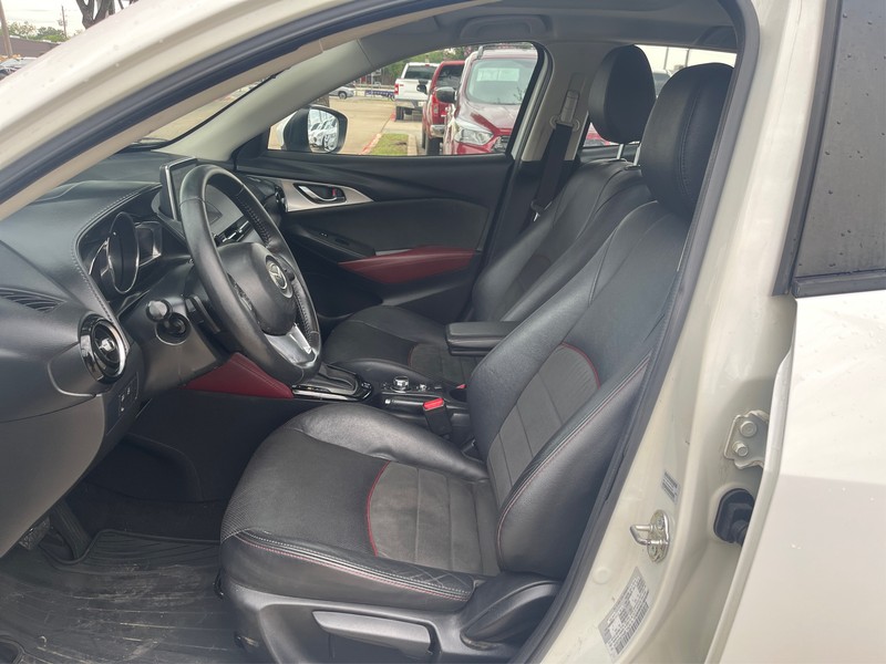 Mazda CX-3 Vehicle Full-screen Gallery Image 08