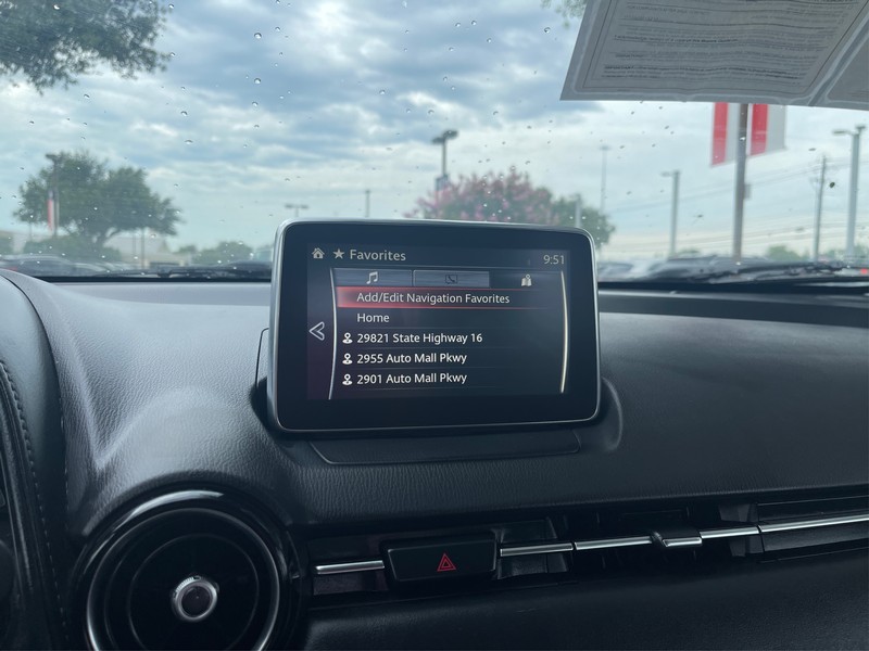 Mazda CX-3 Vehicle Full-screen Gallery Image 16