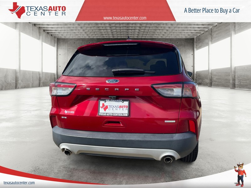 Ford Escape Vehicle Full-screen Gallery Image 5