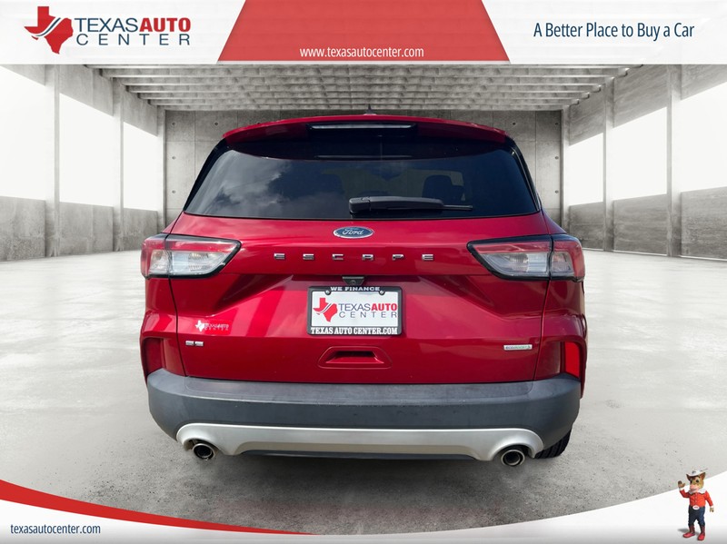 Ford Escape Vehicle Full-screen Gallery Image 7