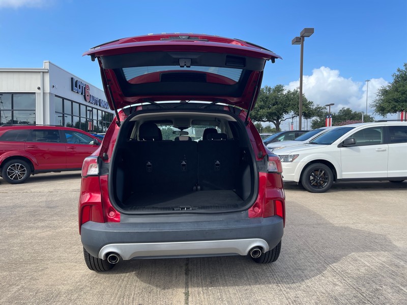 Ford Escape Vehicle Full-screen Gallery Image 10