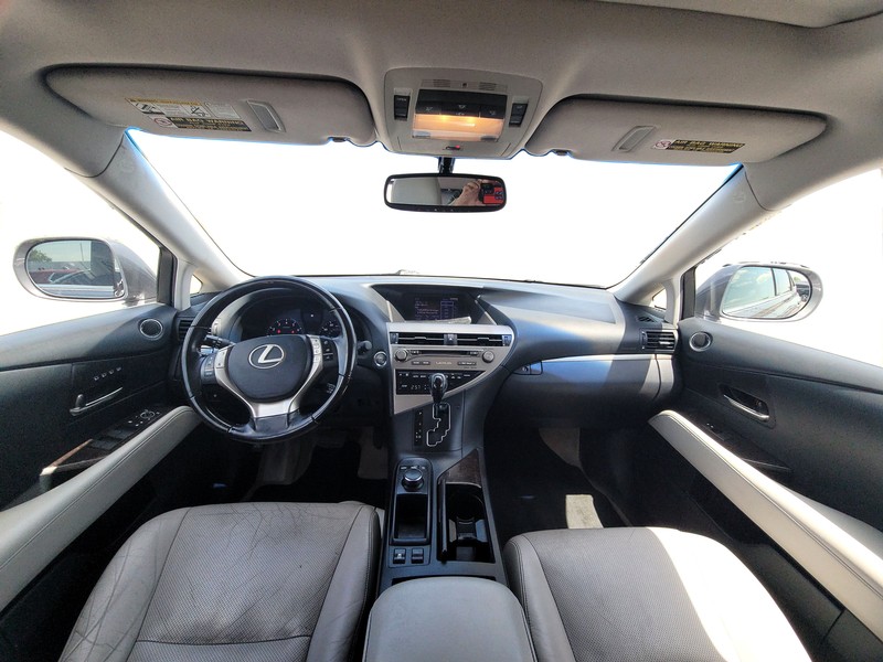 Lexus RX 350 Vehicle Full-screen Gallery Image 15