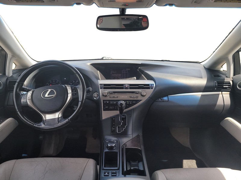 Lexus RX 350 Vehicle Full-screen Gallery Image 16