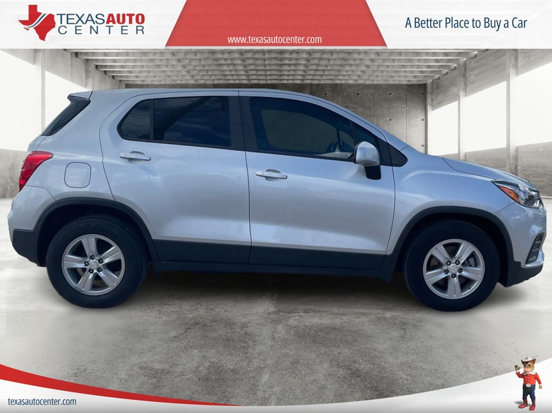 Chevrolet Trax Vehicle Full-screen Gallery Image 4
