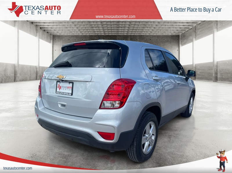 Chevrolet Trax Vehicle Full-screen Gallery Image 6