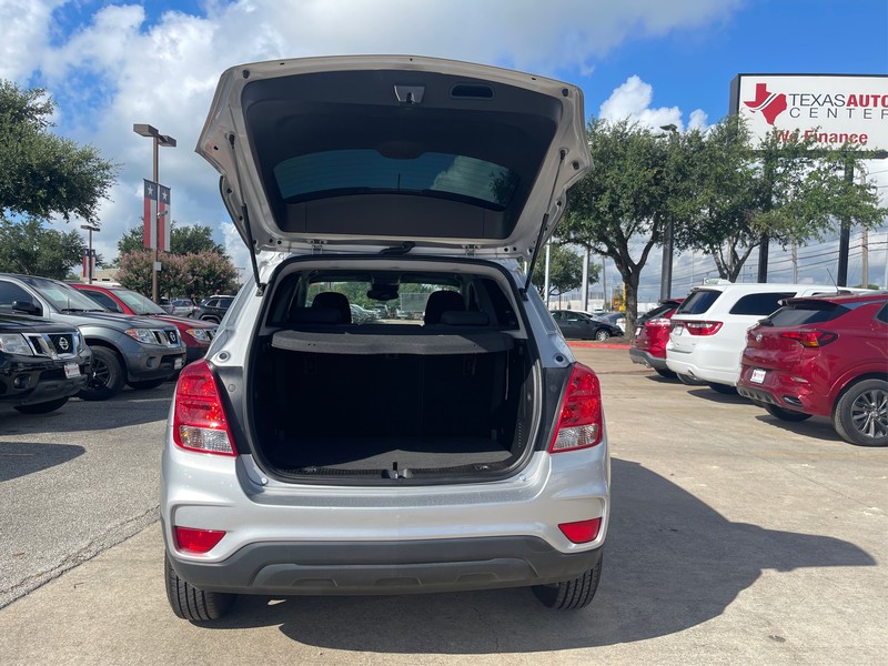 Chevrolet Trax Vehicle Full-screen Gallery Image 10