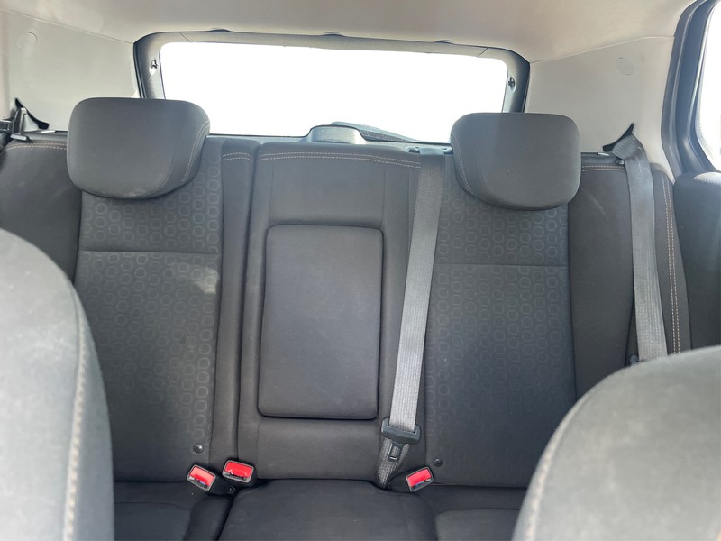 Chevrolet Trax Vehicle Full-screen Gallery Image 12