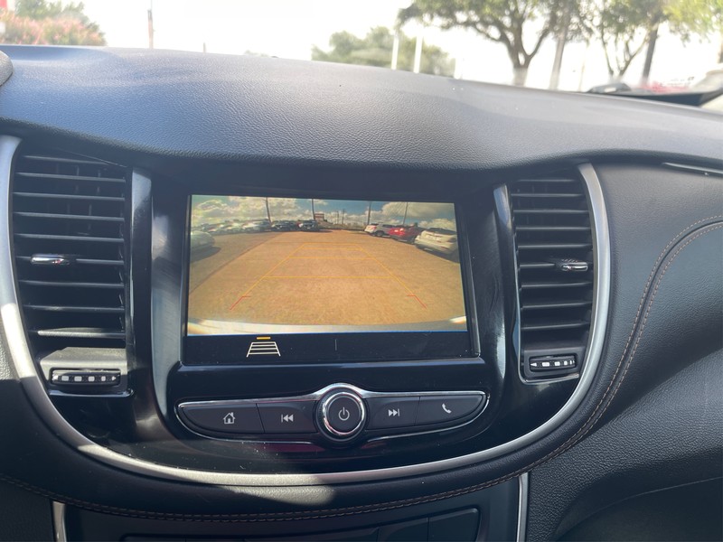 Chevrolet Trax Vehicle Full-screen Gallery Image 16