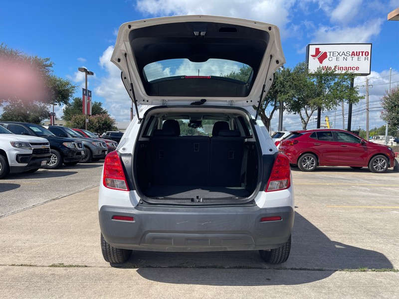 Chevrolet Trax Vehicle Full-screen Gallery Image 9