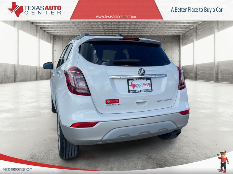 Buick Encore Vehicle Full-screen Gallery Image 7