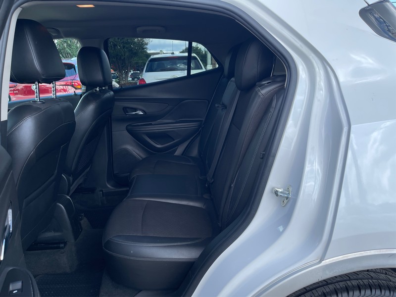 Buick Encore Vehicle Full-screen Gallery Image 9