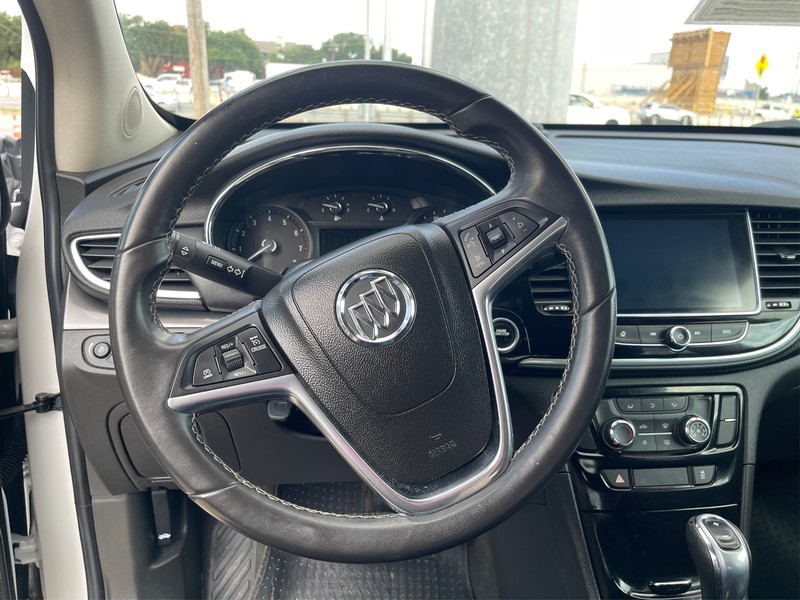 Buick Encore Vehicle Full-screen Gallery Image 13