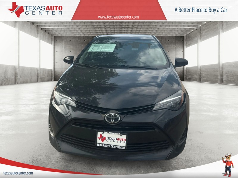 Toyota Corolla Vehicle Full-screen Gallery Image 3