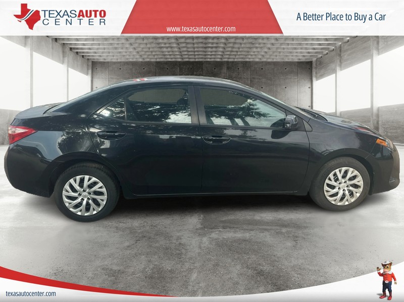 Toyota Corolla Vehicle Full-screen Gallery Image 4