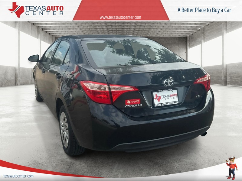 Toyota Corolla Vehicle Full-screen Gallery Image 8