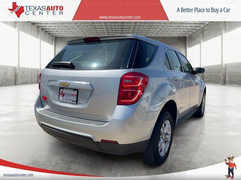 Chevrolet Equinox Vehicle Full-screen Gallery Image 6