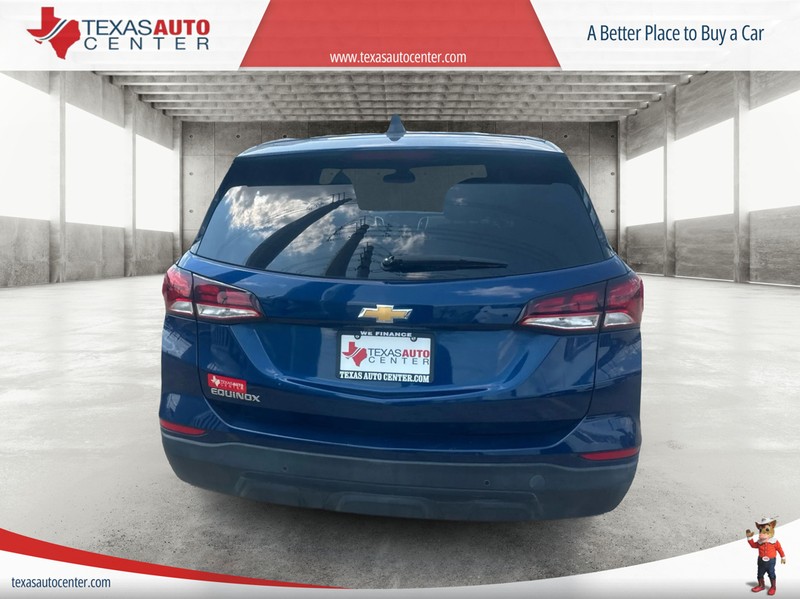 Chevrolet Equinox Vehicle Full-screen Gallery Image 6