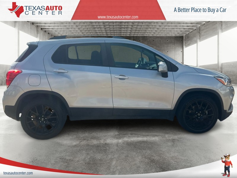 Chevrolet Trax Vehicle Full-screen Gallery Image 4