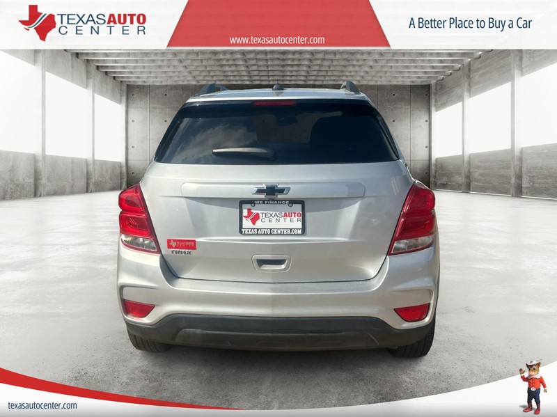 Chevrolet Trax Vehicle Full-screen Gallery Image 6