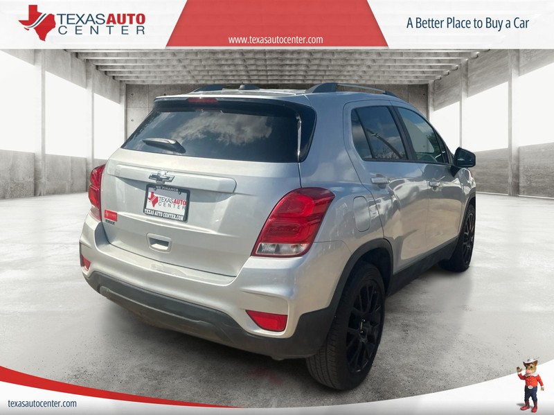 Chevrolet Trax Vehicle Full-screen Gallery Image 7