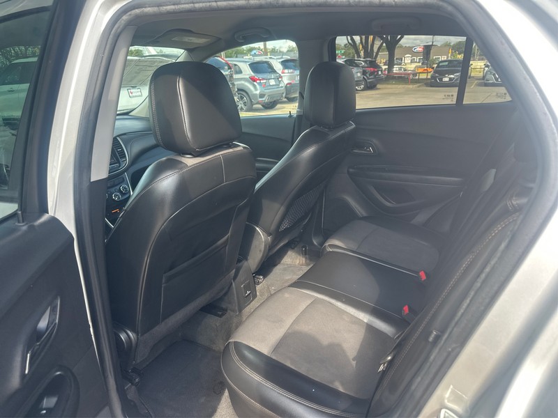 Chevrolet Trax Vehicle Full-screen Gallery Image 10