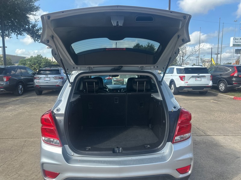 Chevrolet Trax Vehicle Full-screen Gallery Image 11