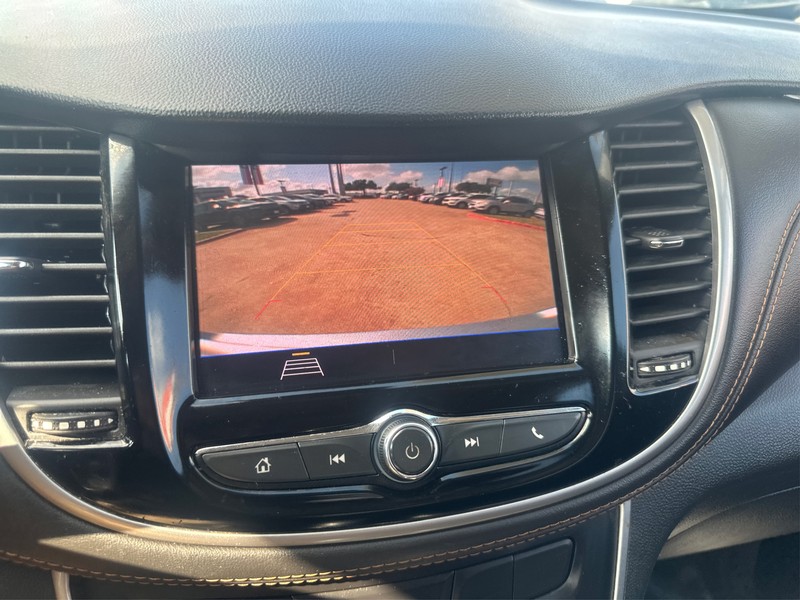 Chevrolet Trax Vehicle Full-screen Gallery Image 17