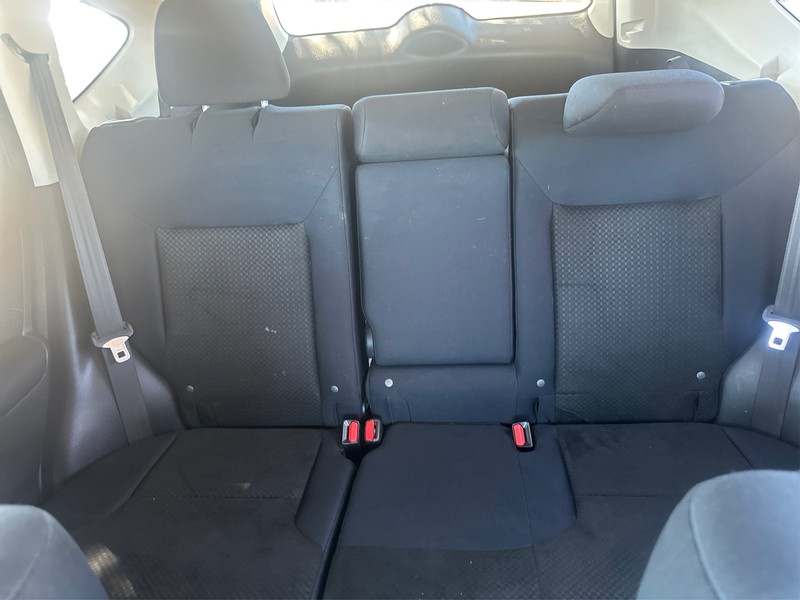 Honda CR-V Vehicle Full-screen Gallery Image 12