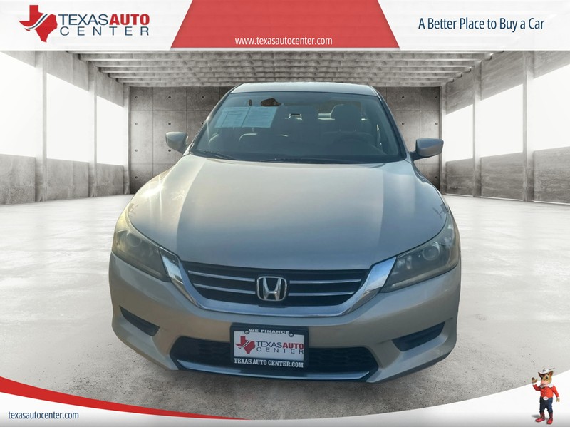 Honda Accord Vehicle Full-screen Gallery Image 3