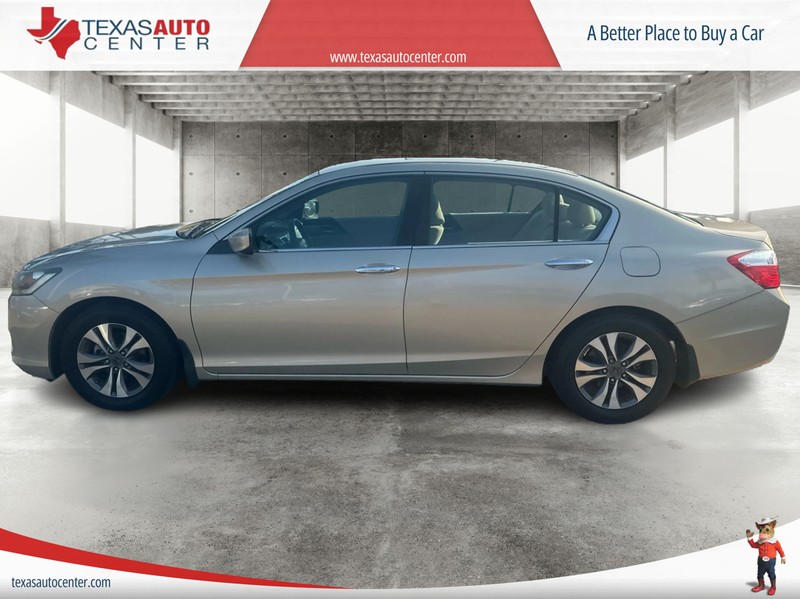 Honda Accord Vehicle Full-screen Gallery Image 5