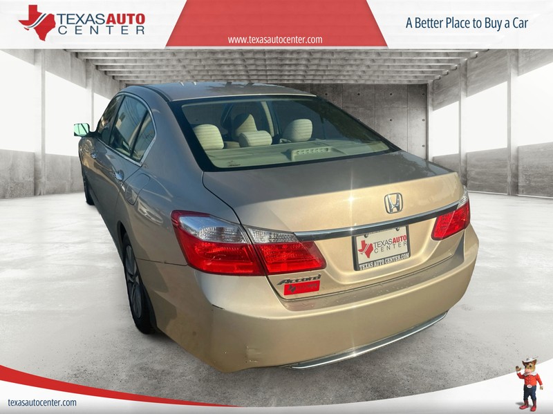 Honda Accord Vehicle Full-screen Gallery Image 8