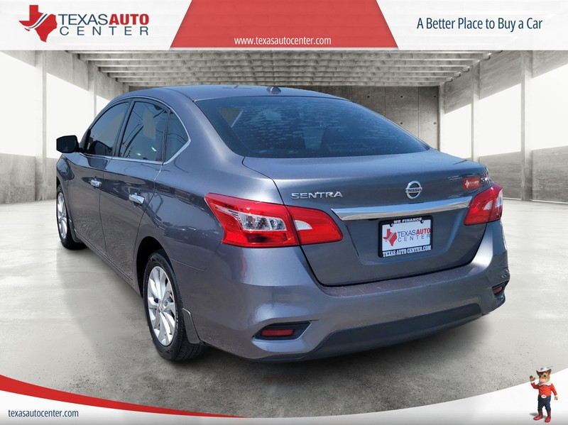 Nissan Sentra Vehicle Full-screen Gallery Image 8