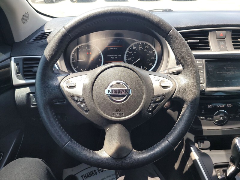 Nissan Sentra Vehicle Full-screen Gallery Image 13