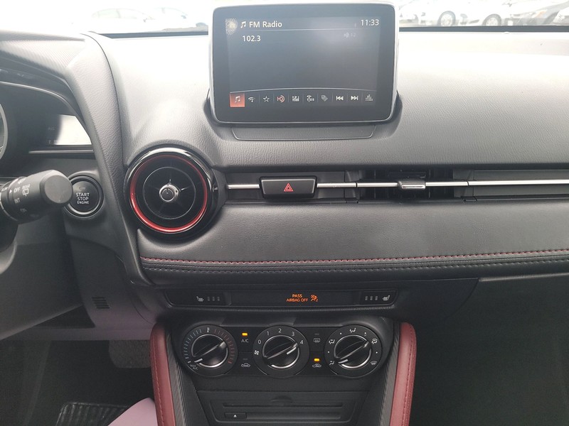 Mazda CX-3 Vehicle Full-screen Gallery Image 12