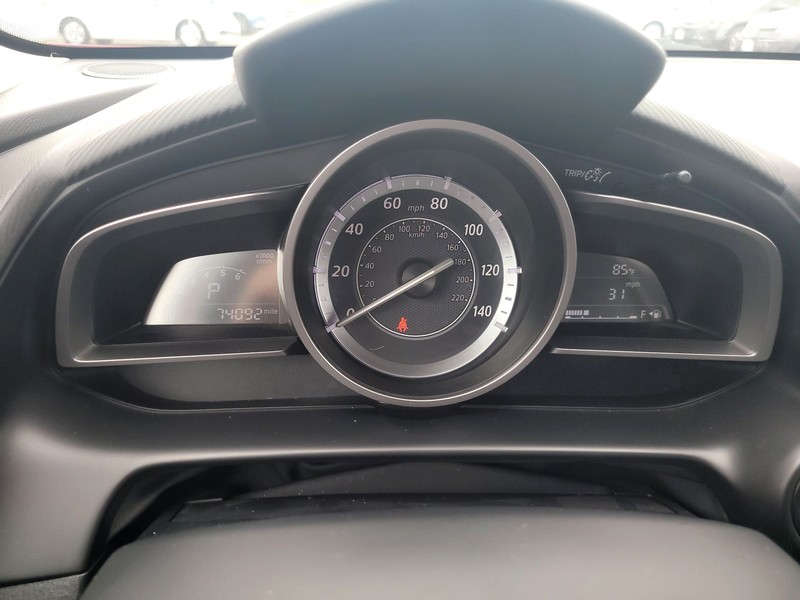 Mazda CX-3 Vehicle Full-screen Gallery Image 14