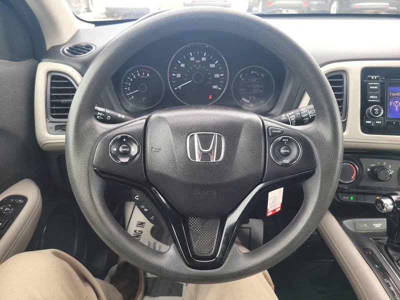 Honda HR-V Vehicle Full-screen Gallery Image 14