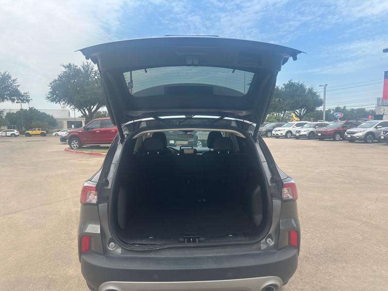 Ford Escape Vehicle Full-screen Gallery Image 11