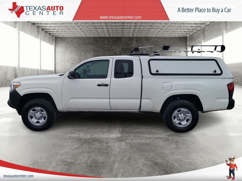 Toyota Tacoma 2WD Vehicle Full-screen Gallery Image 05