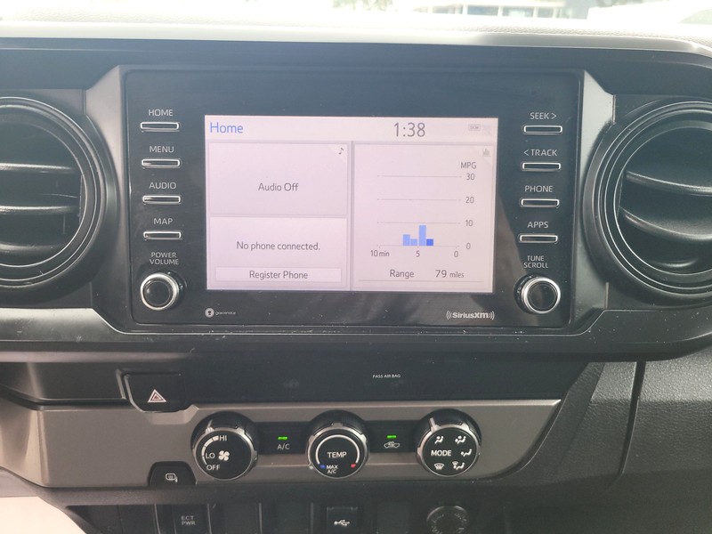 Toyota Tacoma 2WD Vehicle Full-screen Gallery Image 11