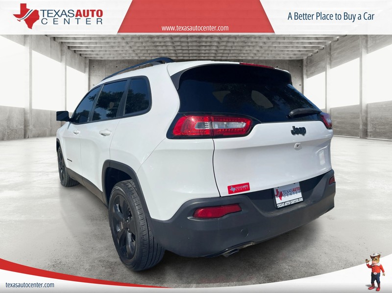 Jeep Cherokee Vehicle Full-screen Gallery Image 7