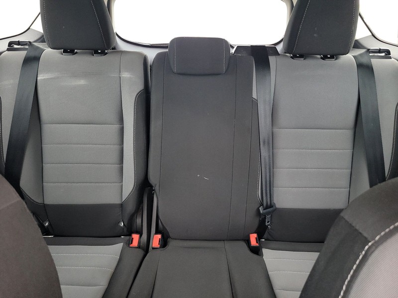 Ford Escape Vehicle Full-screen Gallery Image 13