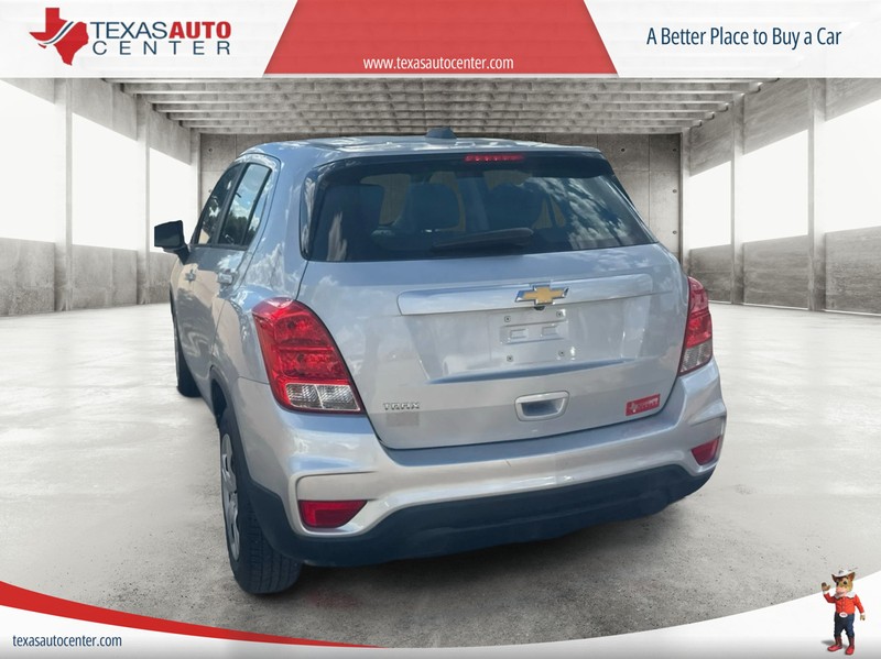 Chevrolet Trax Vehicle Full-screen Gallery Image 08