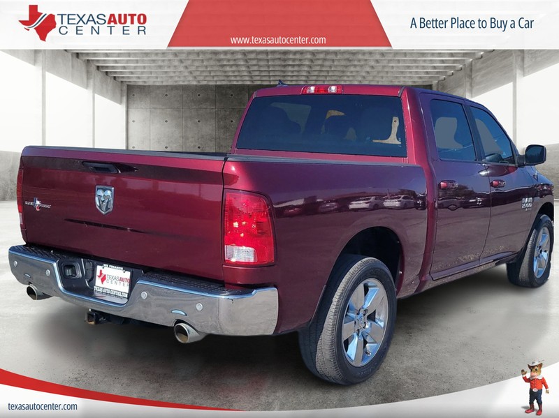 Ram 1500 Classic Vehicle Full-screen Gallery Image 7