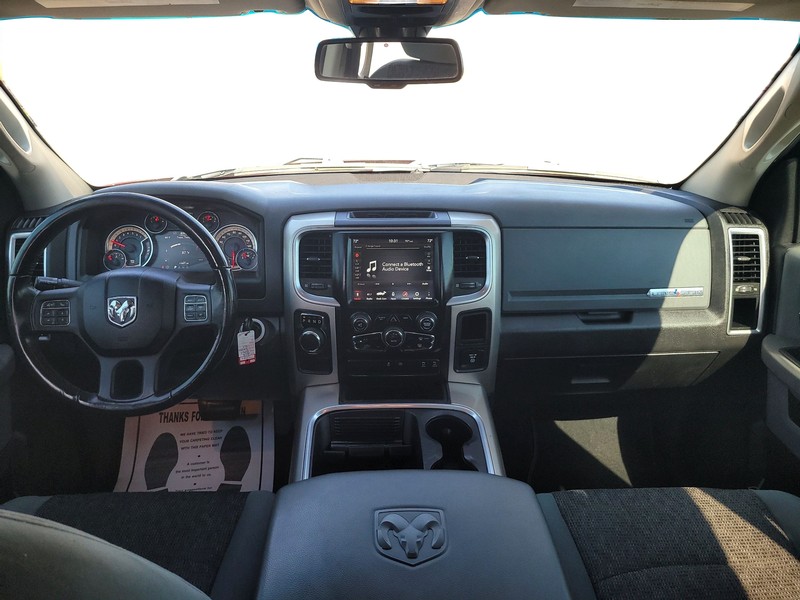 Ram 1500 Classic Vehicle Full-screen Gallery Image 15