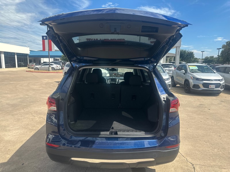 Chevrolet Equinox Vehicle Full-screen Gallery Image 11