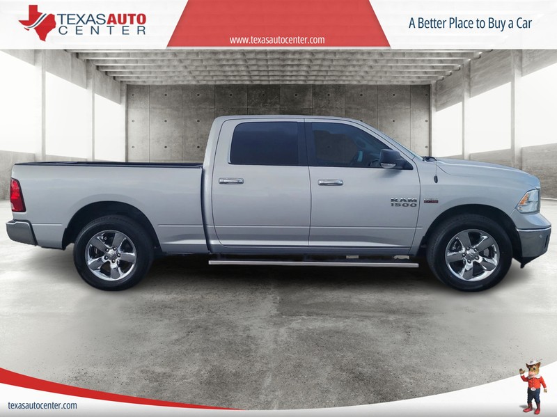 Ram 1500 Vehicle Full-screen Gallery Image 3