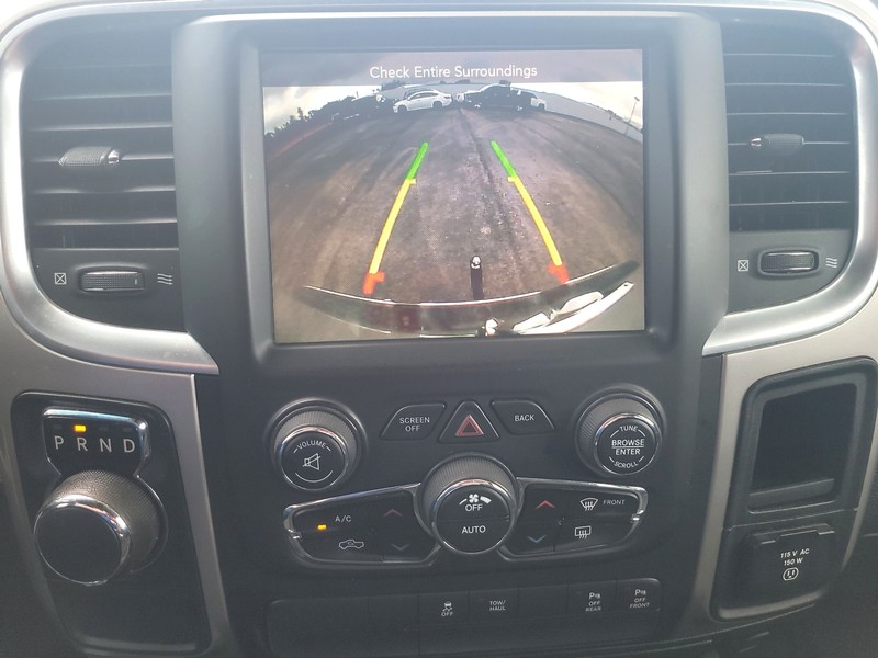 Ram 1500 Vehicle Full-screen Gallery Image 16