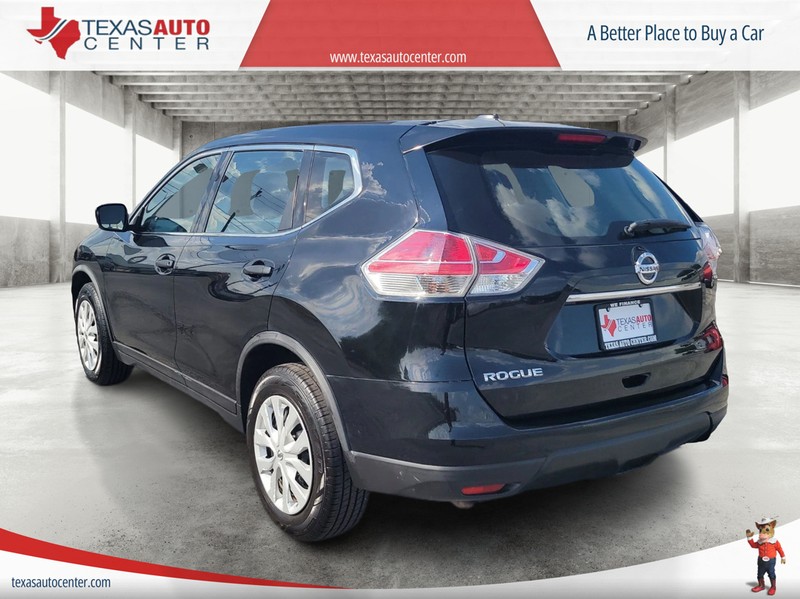 Nissan Rogue Vehicle Full-screen Gallery Image 8