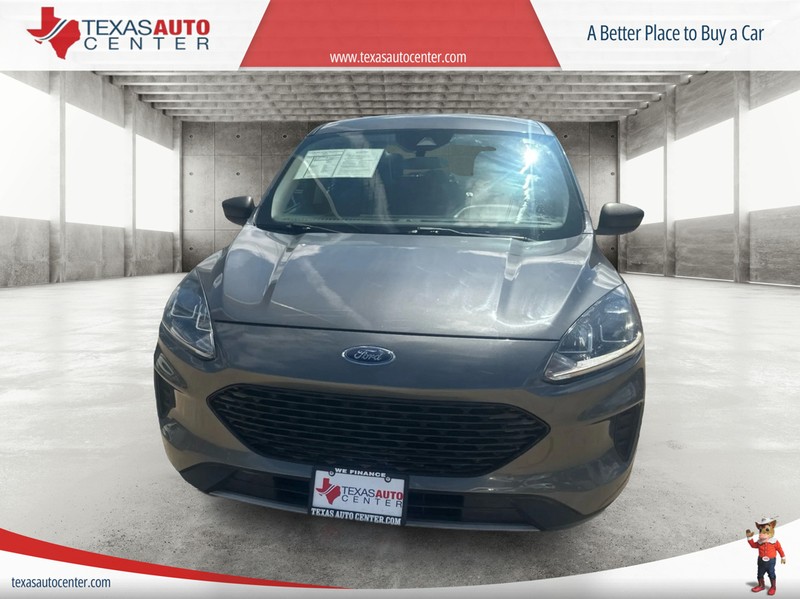 Ford Escape Vehicle Full-screen Gallery Image 3