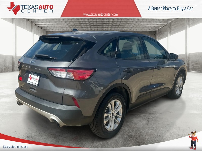 Ford Escape Vehicle Full-screen Gallery Image 7